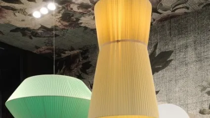 Lampada sospesa in tessuto plissettato Ballet di Adriani e Rossi