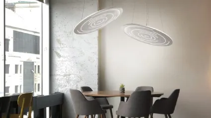 Lampada a sospensione Dinamica in legno laccato di Cattaneo
