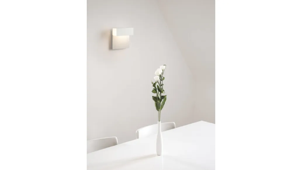 Lampada moderna da parete Volvit di Cattaneo