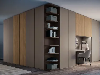 Armadio Ardecò Omega Cognac in laccato opaco e Rovere di Spagnol Mobili