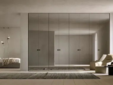 Armadio Atelier con anta Line a Specchio finitura fumé di Adok