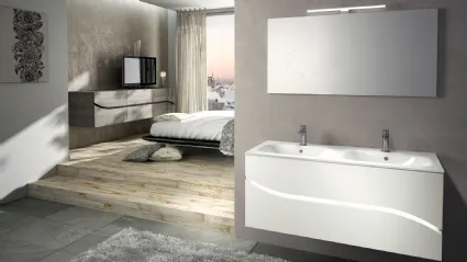 Mobile da Bagno sospeso in laccato bianco puro con top in ceramica composizione Onda 01 di Licor Design