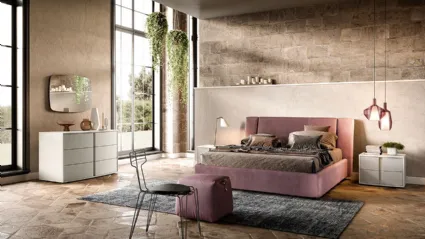 Letto matrimoniale in tessuto imbottito con testiera D01 Vega e Omega di Mercantini