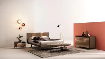 Letto in legno con testieracon inserti in laccato metallizzato F02 Cliff e Beta di Mercantini