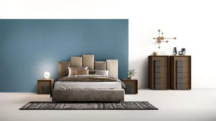 Letto in tessuto imbottito con testiera asimmetrica G02 Puzzle e Omega di Mercantini