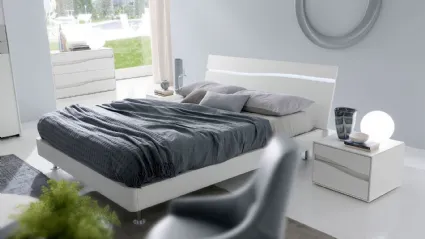 Letto con testiera con luce a led in finitura bianco poro aperto Infinity Onda di S75