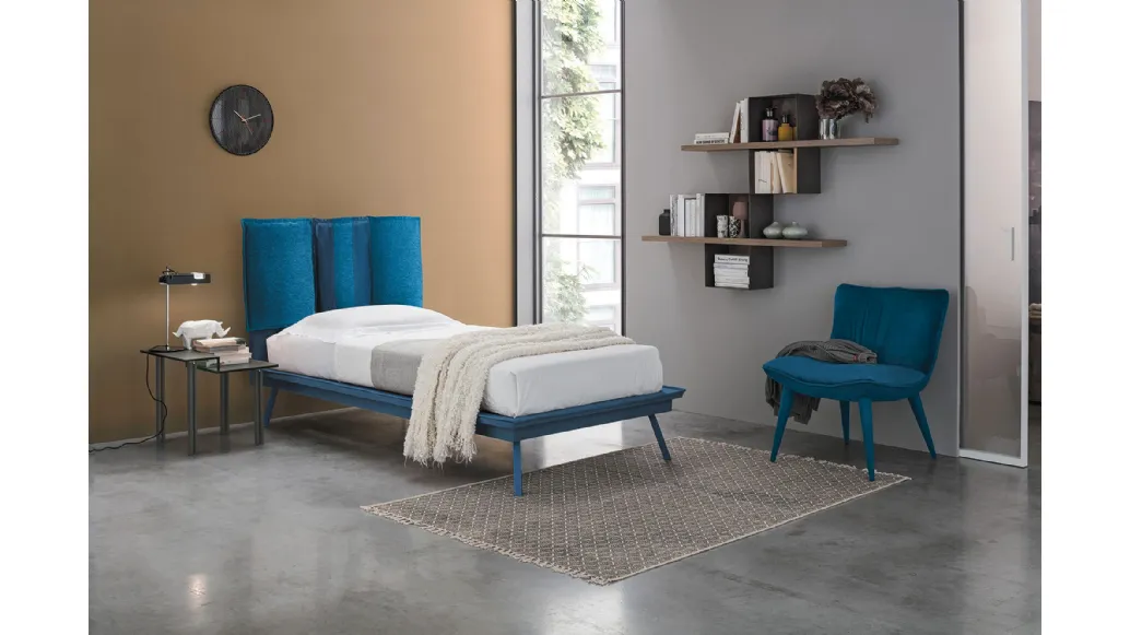 Letto singolo con testiera in tessuto imbottito Santorini di Target Point