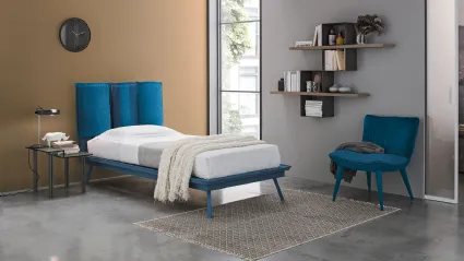 Letto singolo con testiera in tessuto imbottito Santorini di Target Point