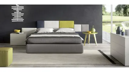 Letto Line Pentagramma Over con boiserie di Spagnol Mobili