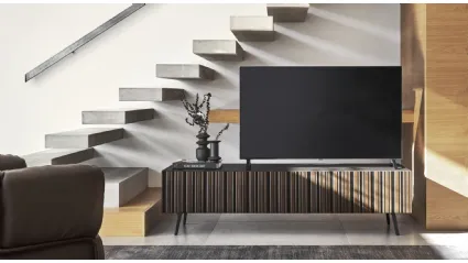 Madia Stripes a fasce verticali irregolari di Calligaris