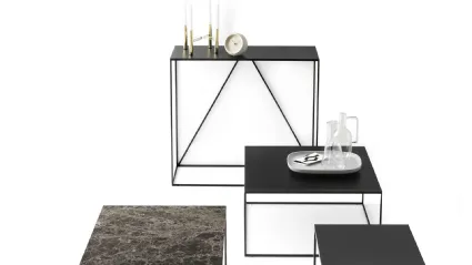 Mobile ingresso in tubo di metallo e piano in lamiera Thin di Calligaris
