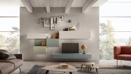 Parete Attrezzata in legno laccato opaco nebbia, verde oliva, verde muschio e carta da zucchero Living 02 di Arredo3