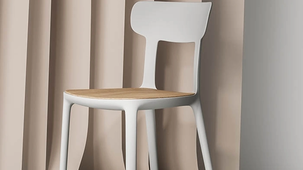 Sedia Canova in polipropilene con seduta in Frassino Naturale di Infiniti