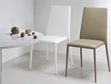 Sedia moderna rivestita in ecopelle nei colori bianco e tortora Glenda di Aeffe