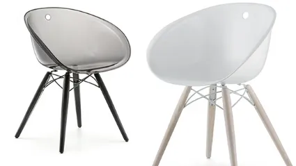 Sedia di design con scocca in plastica e gambe in legno Gliss L di Aeffe