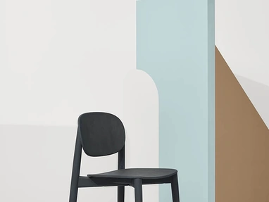 Sedia Harmo in Frassino verniciato Nero di Infiniti