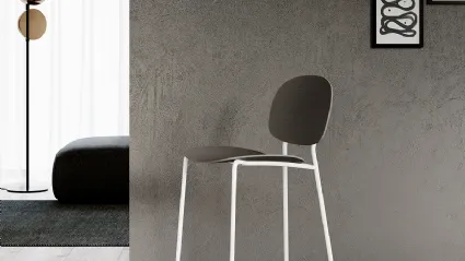 Sgabello Lisa L in multistrato di Rovere e struttura in acciaio verniciato di Arredo3