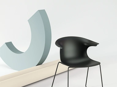 Sedia Loop Mono Sled di Infiniti