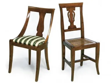 Sedia in legno con seduta imbottita in tessuto Maggiolino di Aeffe