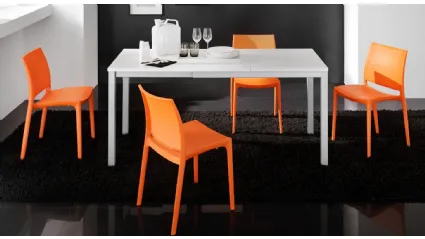 Sedia moderna Malibu in plastica colorata di Eurosedia