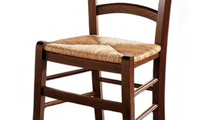 Sedia con struttura e schienale in legno rustico e sedile in paglia Menton di Aeffe