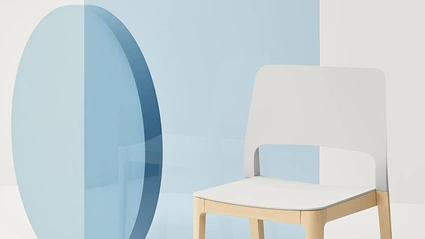 Sedia Settesusette in polipropilene con gambe in Faggio massello Naturale di Infiniti