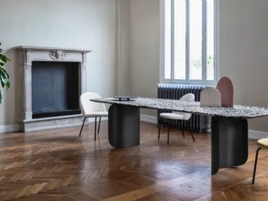 Tavolo di design Barry in marmo Palladio Moro con base in Frassino Nero Miniforms