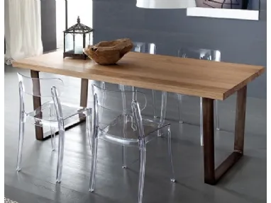 Tavolo moderno in metallo verniciato e legno impiallacciato Club di Aeffe