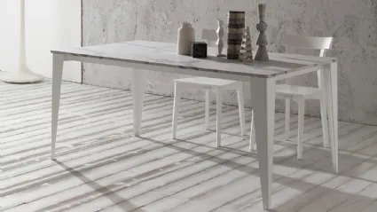 Tavolo da pranzo allungabile, struttura in metallo e piano in laminato di Arredo3