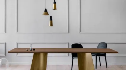 Tavolo allungabile Maggese con top in legno e base in metallo di Miniforms