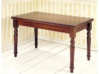 Tavolo classico realizzato in legno con gambe sagomate Omero di Aeffe