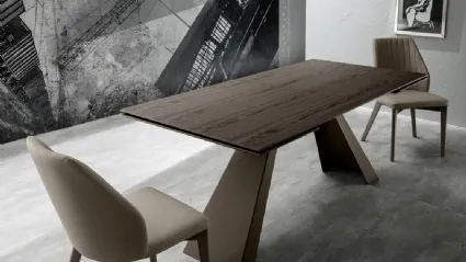 Tavolo Slide 160 Allungabile con struttura in metallo verniciato e piano in legno di rovere impiallacciato di Zamagna