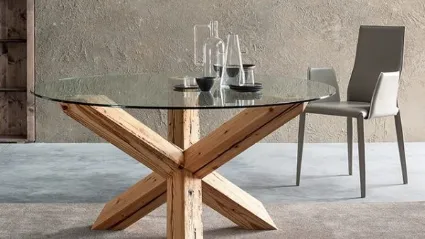 Tavolo con base in legno massello a tre piedi e piano in vetro Thor di Aeffe