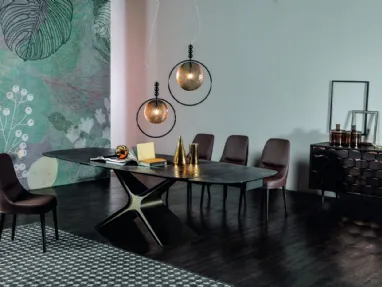 Tavolo Calliope con top in ceramica e base in acciaio di Tonin Casa