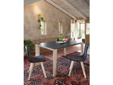 Tavolo moderno con struttura in legno e piano in vetro ceramica Trend di Aeffe