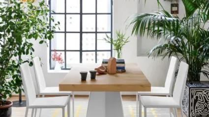 Tavolo allungabile in nobilitato rovere naturale con base in metallo bianco opaco Wings di Connubia
