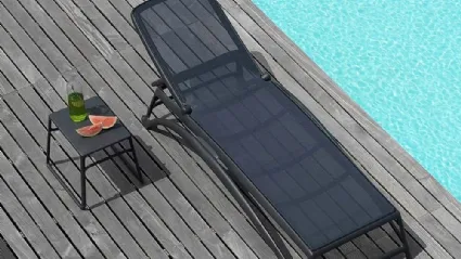 Lettino Atlas Bed in tessuto sintetico traspirante con struttura in polipropilene di La Seggiola