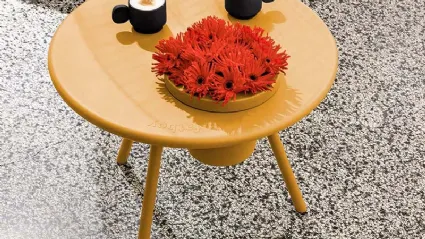 Tavolino da giardino con portavaso incorporato Bakkes di Fatboy
