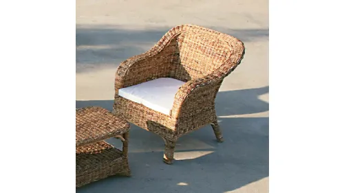 Poltrona Clito Mini sofà finitura intreccio di Banano naturale con cuscino in tessuto di La Seggiola