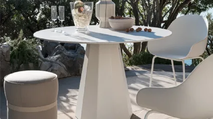 Tavolo Dix di Connubia Outdoor