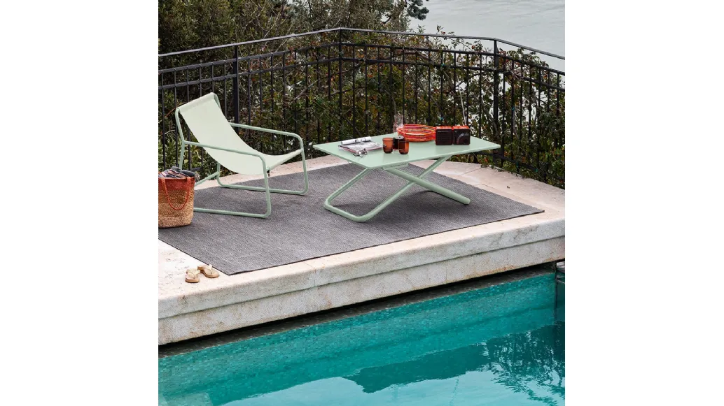 Tavolo regolabile in altezza Easy di Connubia Outdoor