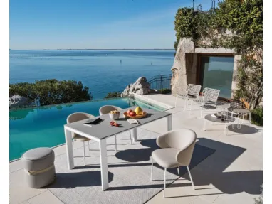 Tavolo Dorian con top in Laminato effetto Cemento di Connubia Outdoor