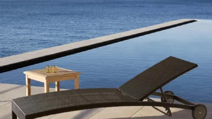 Lettino da giardino Sun Bed in alluminio rivestito con fibra di polipropilene intrecciata a mano di La Seggiola