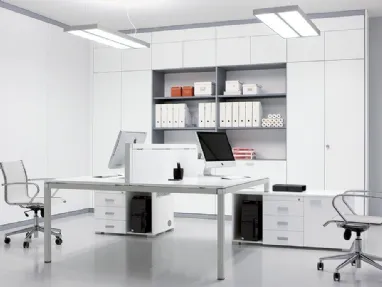Scrivania operativa in melaminico e metallo Point di MobilOfficeFurniture