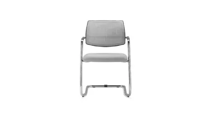 Seduta da attesa impilabile Tiffany in tessuto con schienale in rete e struttura a slitta in metallo di MobilOfficeFurniture
